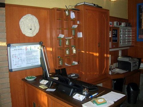 Hotel Fontana Rubiera Buitenkant foto