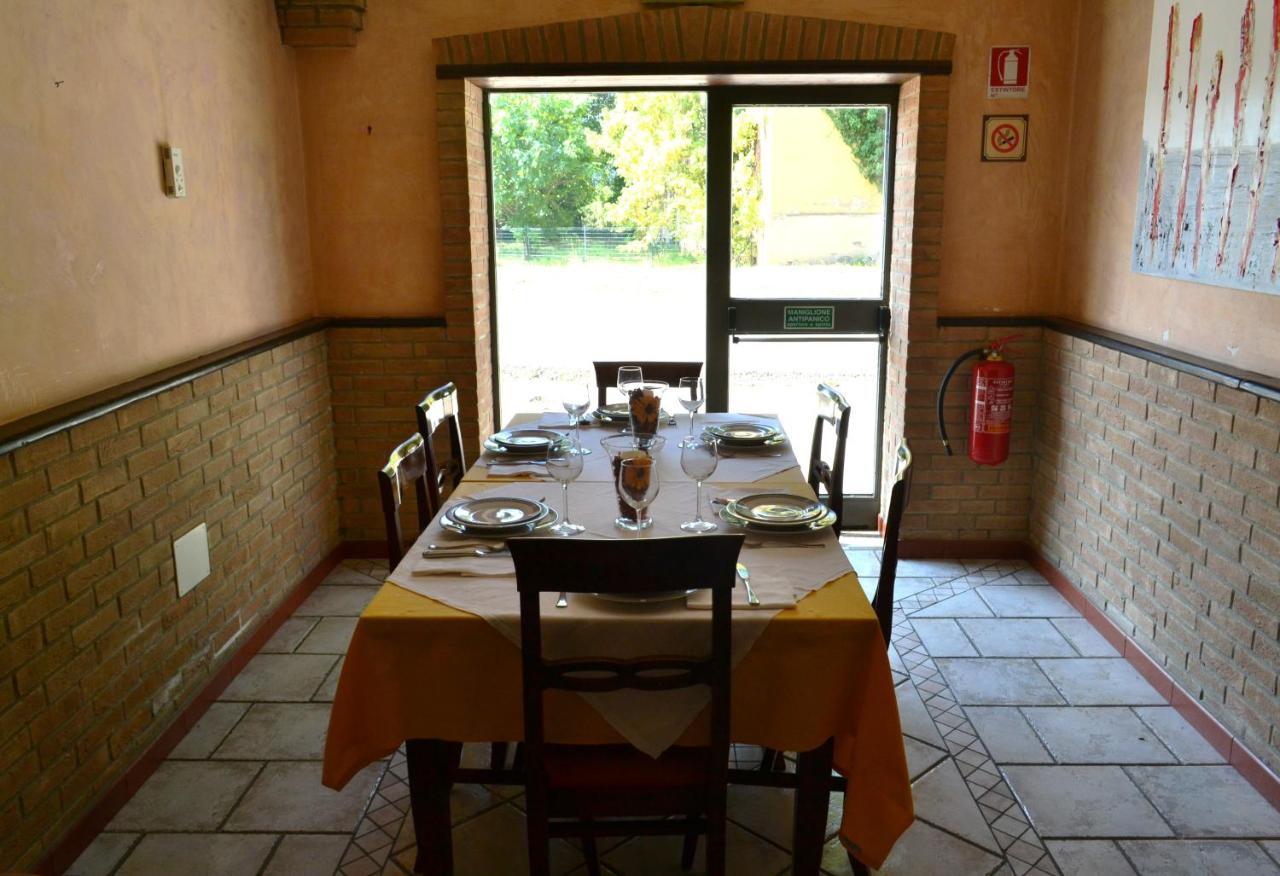 Hotel Fontana Rubiera Buitenkant foto